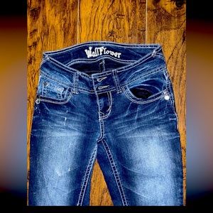 Wallflower jeans size 3